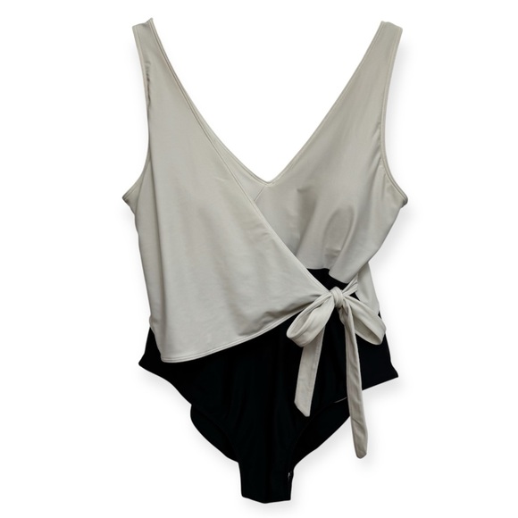 Summersalt The Perfect Wrap One Piece Swimsuit - Picture 1 of 11